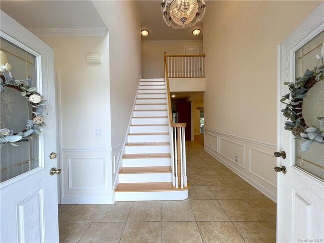 Building Photo - 10 Varela Ln