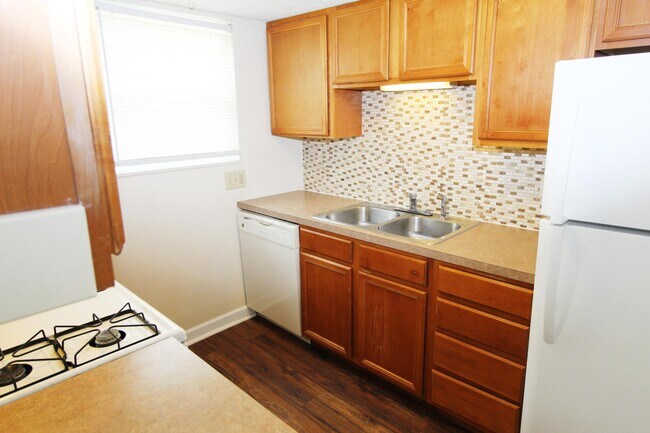 Foto del edificio - 4829 Dierker Rd