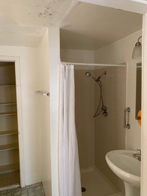 Foto del edificio - 9020 Longden Ave