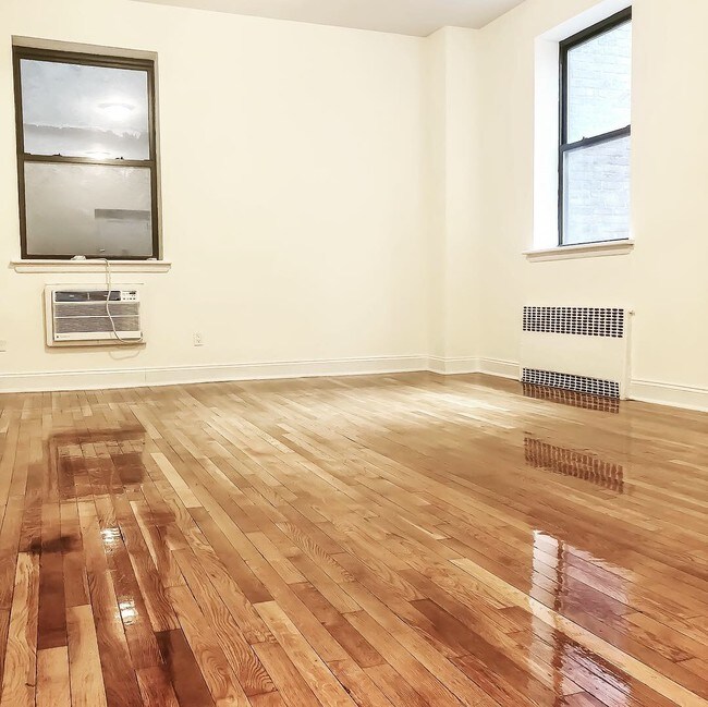 Foto del edificio - 243 W 99th St