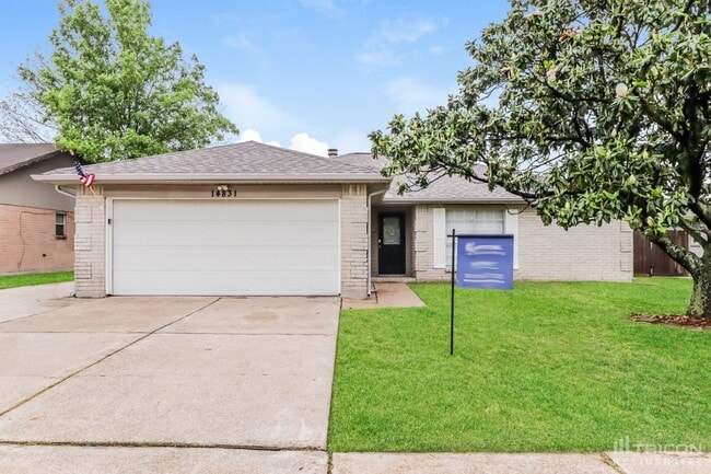 Building Photo - 14831 Waterside Dr