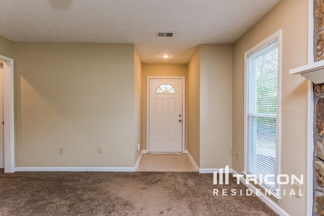 Building Photo - 1511 Country Ct