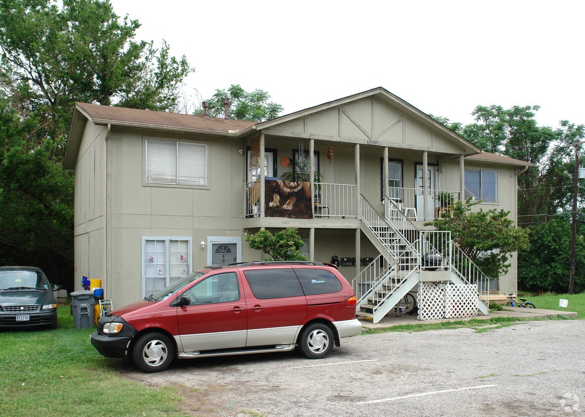 Primary Photo - 3464 Willowrun Dr