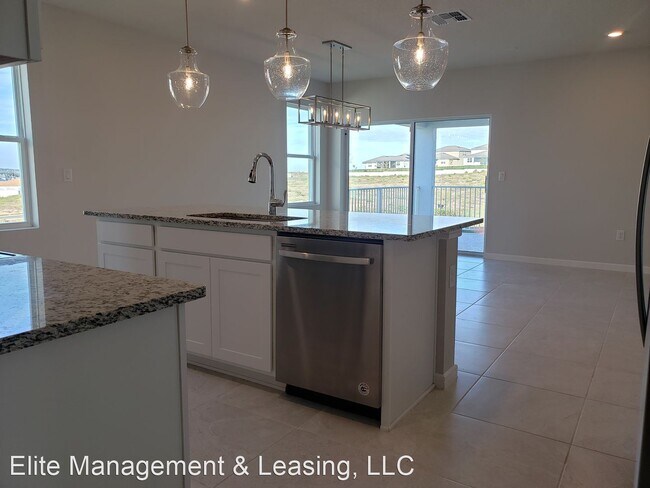 Building Photo - 4 br, 2 bath House - 7492 Catania Loop