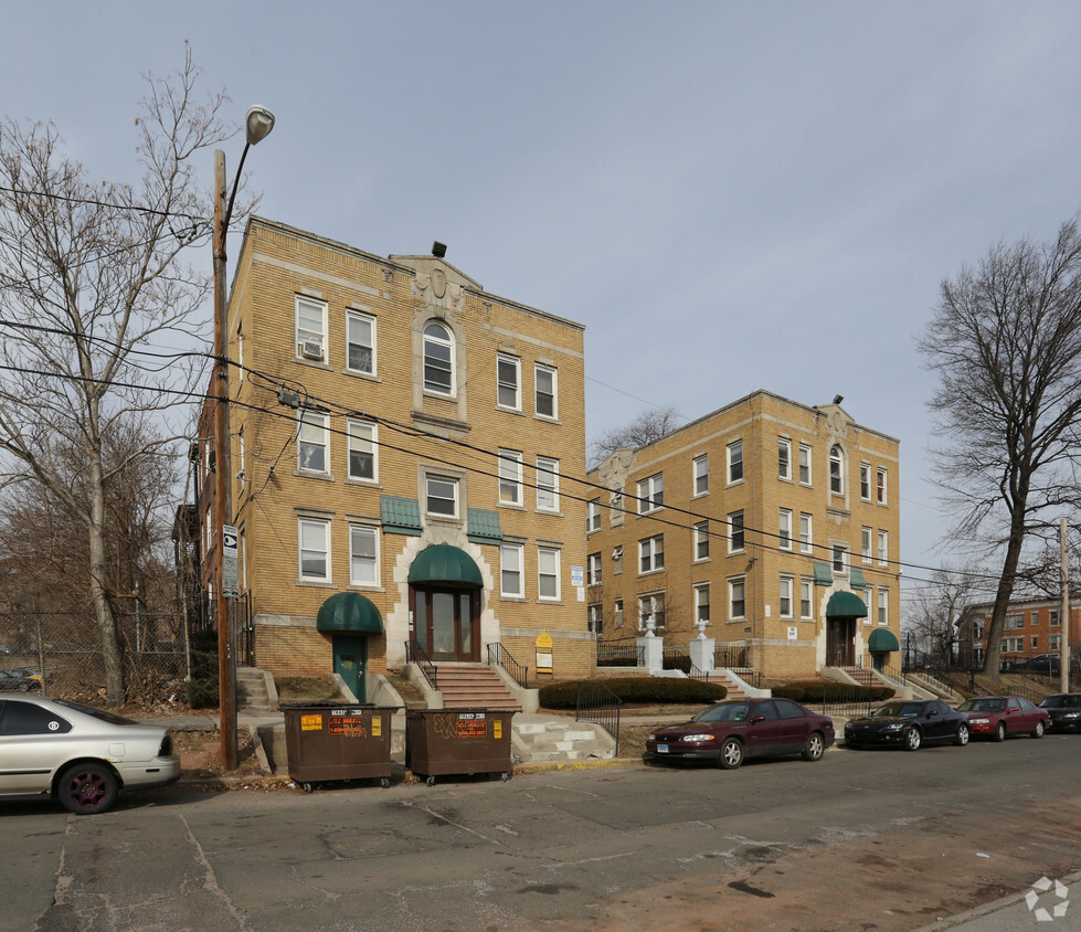 Foto del edificio - Spring Street Apartments