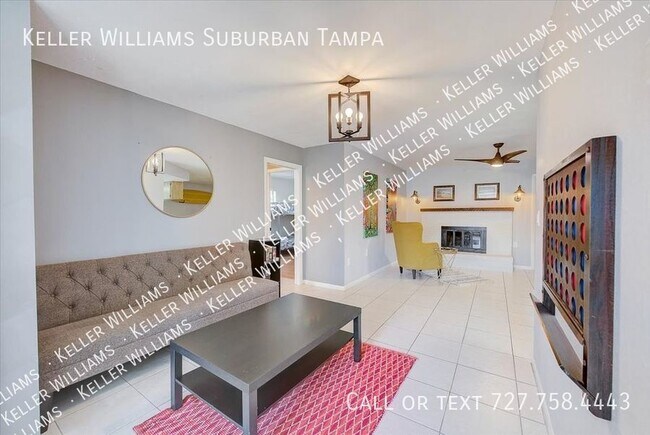Building Photo - 3/2/2 with Pool, Largo Home - Minutes to B...