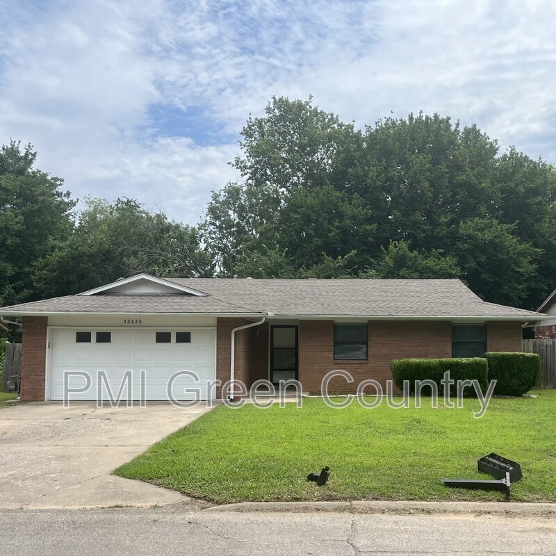 Primary Photo - 13475 S Hickory Pl