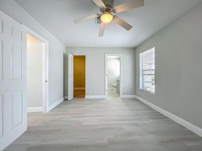 Foto del edificio - 5542 32nd Ave SW