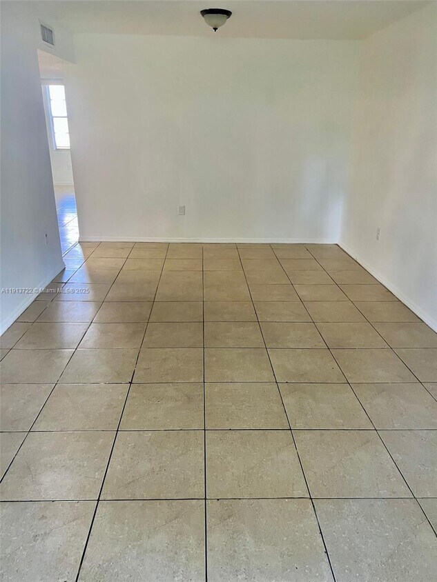 Primary Photo - 1752 NW 55th Ave