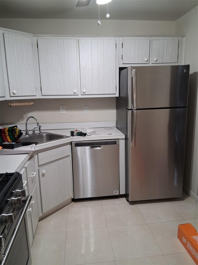 Building Photo - 109 Parkside Dr