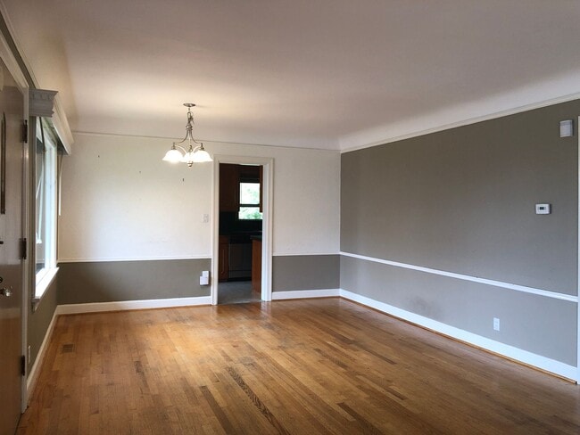 Building Photo - 406 NE 80th St