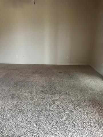 Foto del edificio - 2208 Breezy Dr