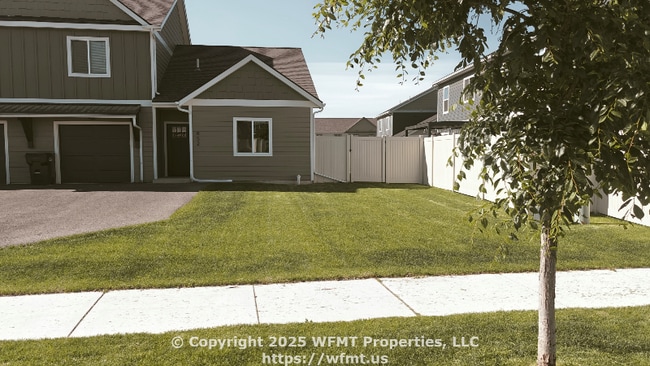 Building Photo - 852 S Camas Ln