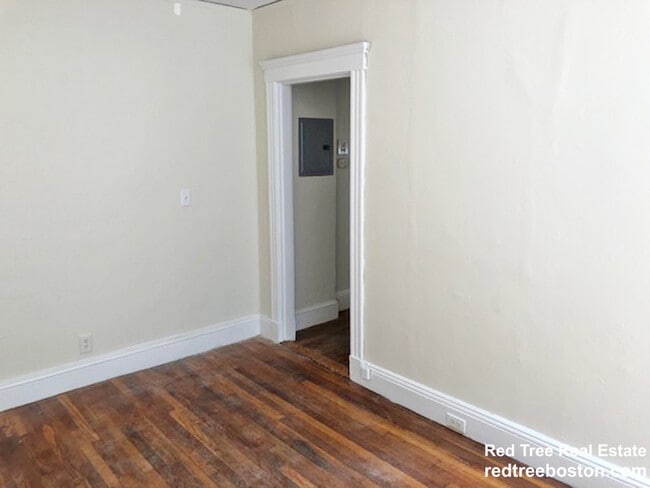 Building Photo - 1185 Boylston St