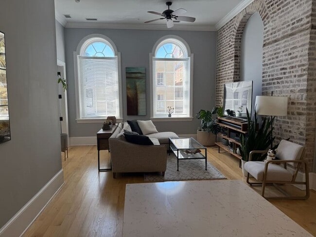 Photo - 28 Broad St Apartment