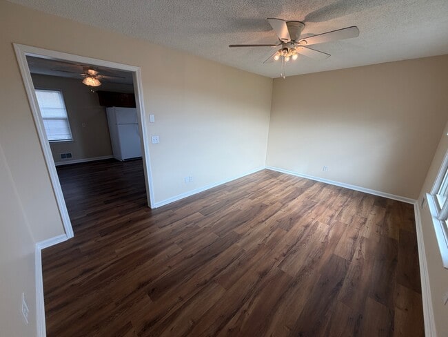 Foto del edificio - 2291 Plum Run Rd