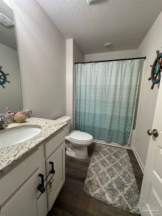 Foto del edificio - 4014 Whitetail Ln