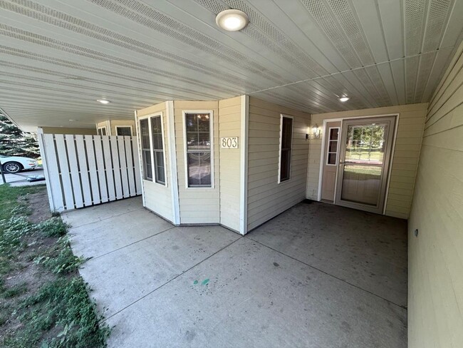 Photo - 803 Pheasant Run Road Townhome