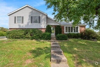 Building Photo - 2516 Westminister Dr