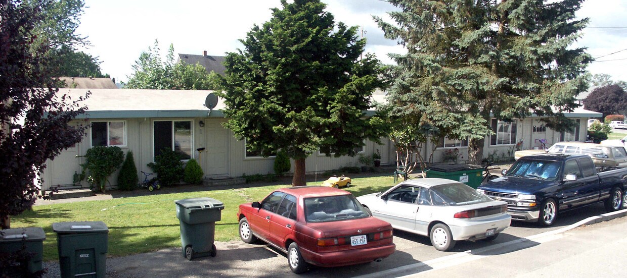 Primary Photo - 95 Lincoln Ave