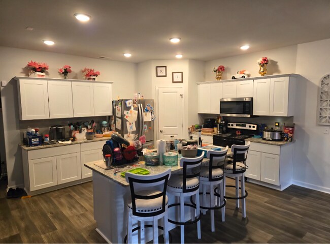 Foto del edificio - 3014 Posada Ct.