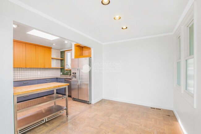 Foto del edificio - 945 Woolsey St