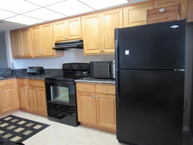 Foto del edificio - 3170 N Atlantic Ave