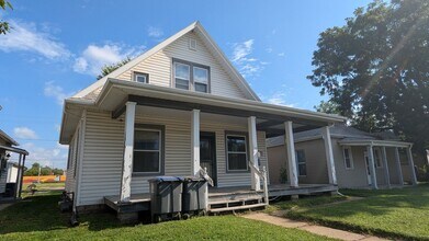 Building Photo - 1518 2nd Ave