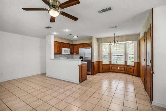 Foto del edificio - 3311 E FM 813