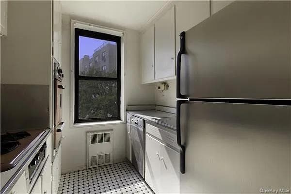 Building Photo - 185 Prospect Expy