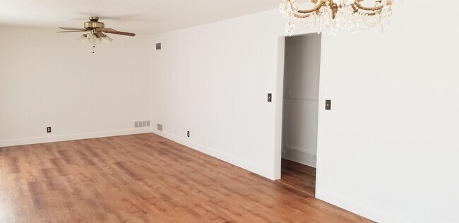 Building Photo - 3887 W Rosemary St