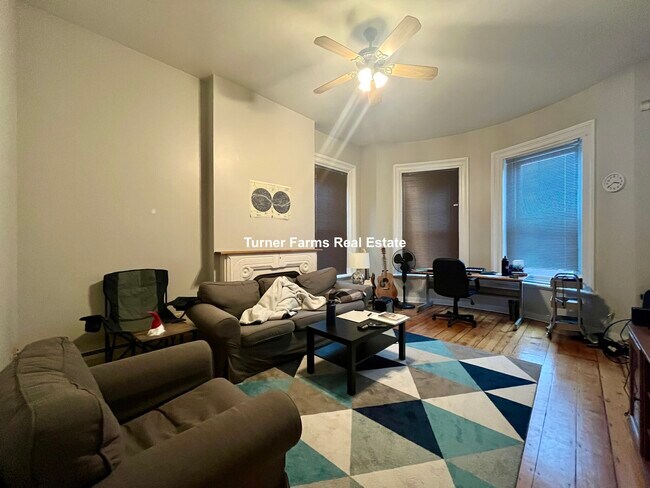 Foto del edificio - 8 Centre St