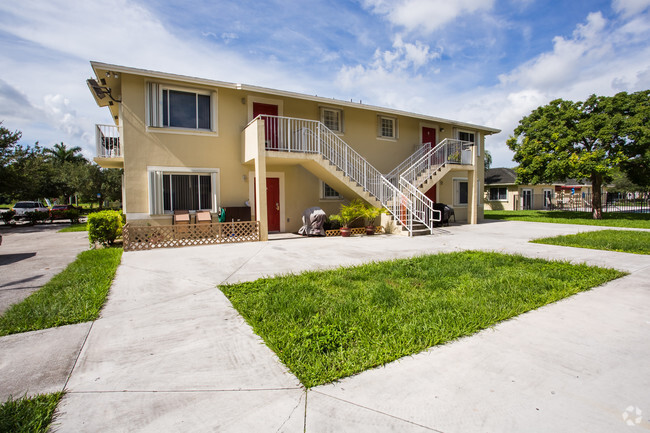 Building Photo - Hidden Grove Apartments