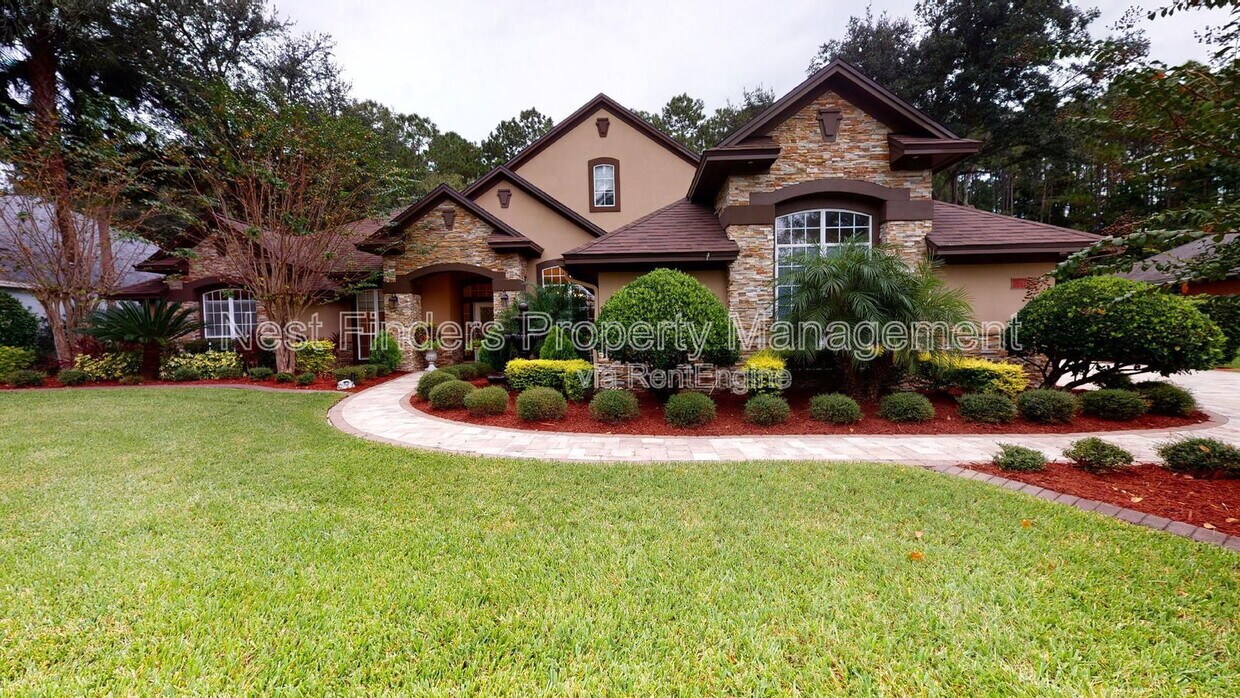 Foto principal - 7911 Vineyard Lake Rd N