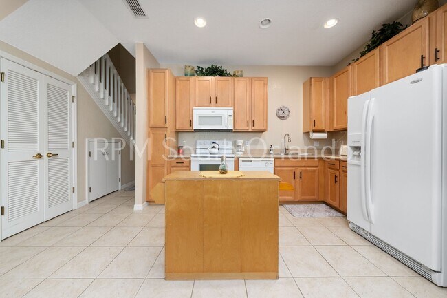 Foto del edificio - Coral Cay Resort 5/3 furnished or unfurnished