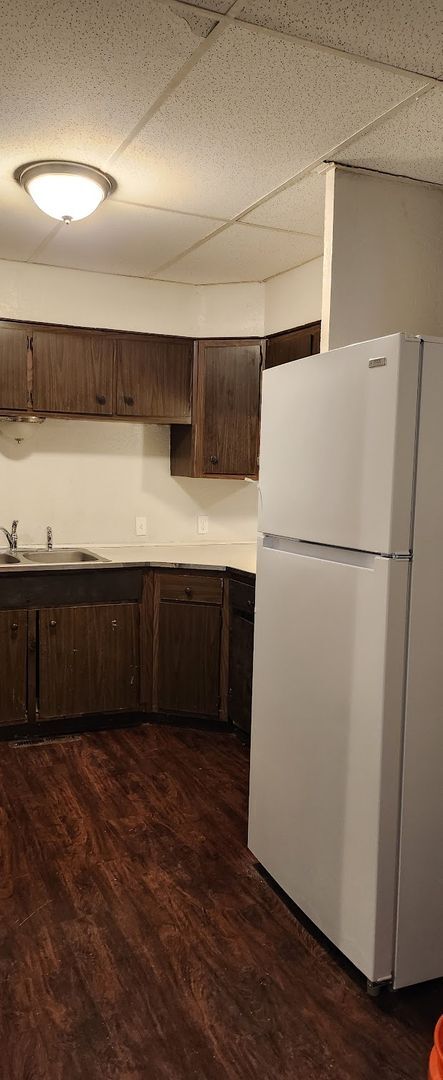 Building Photo - 3 Bed 2 Bath Duplex Now Available!