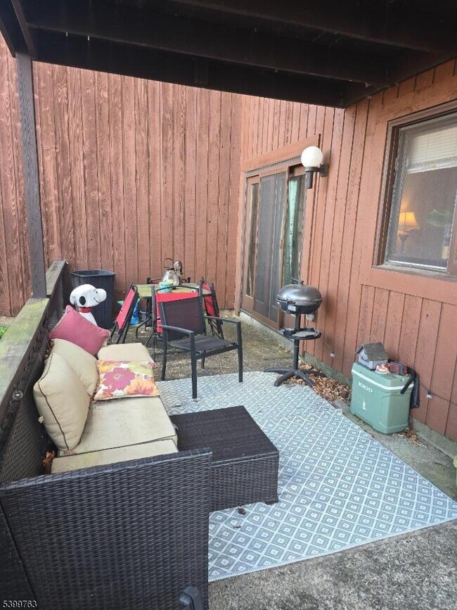 Foto del edificio - 3 Steamboat Dr