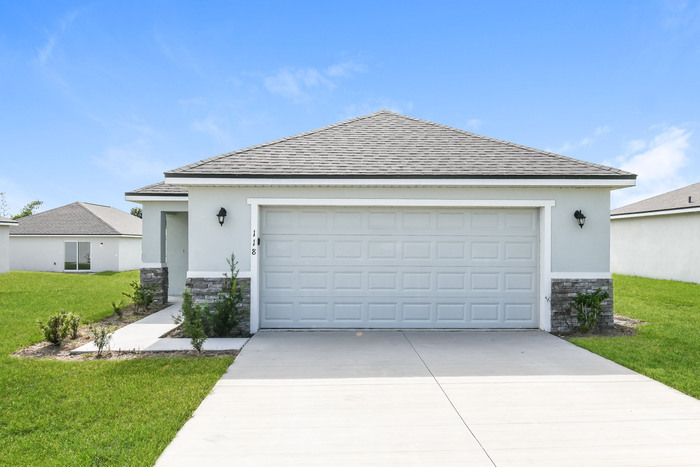 Primary Photo - Modern Auburndale Home