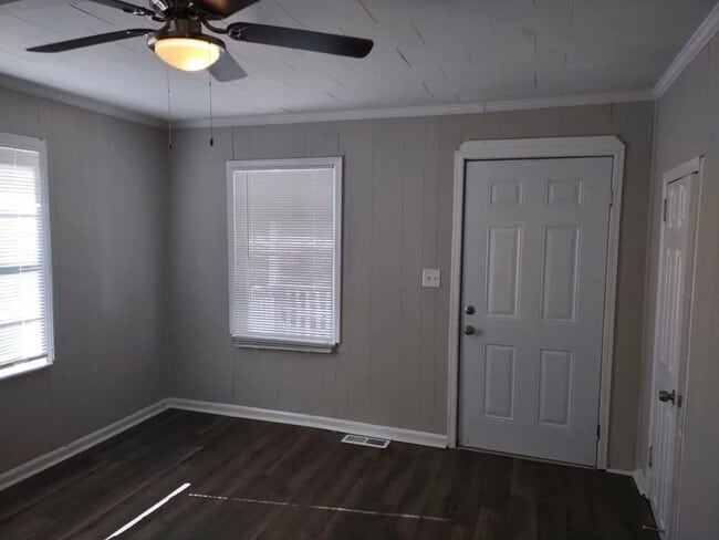 Foto del edificio - 513 Alford St