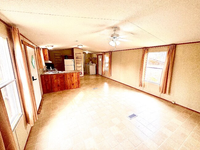 Foto del edificio - 6068 Old Mooringsport Rd
