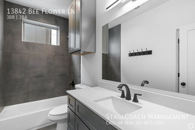 Foto del edificio - 13842 Bee Flower Ln
