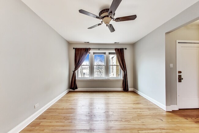 Building Photo - 2951 N Talman Ave