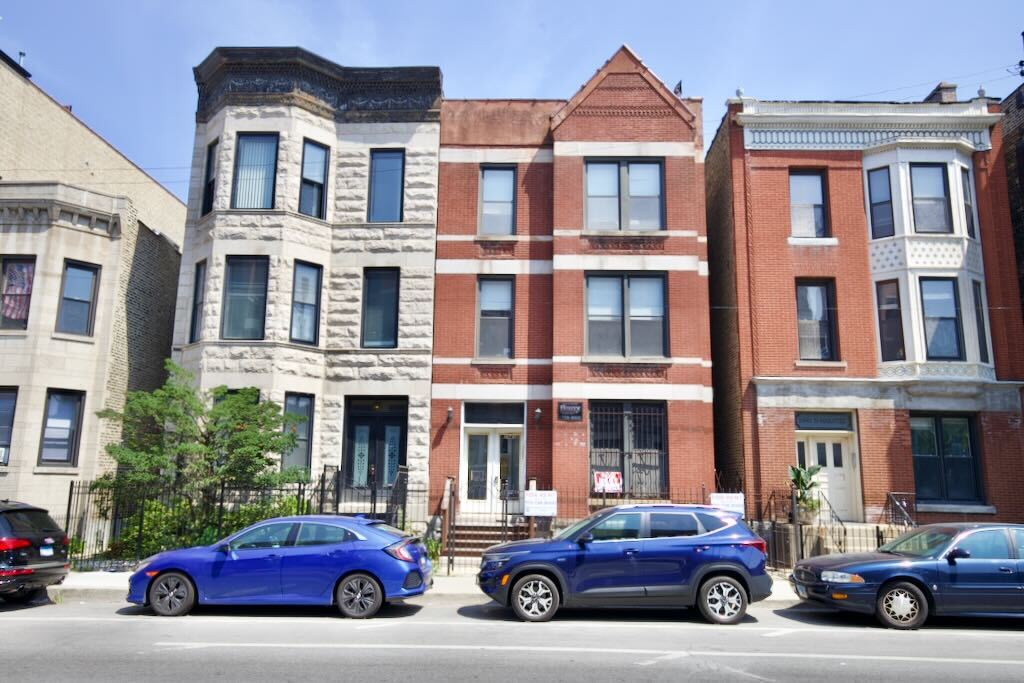 Primary Photo - 2943 N Halsted St
