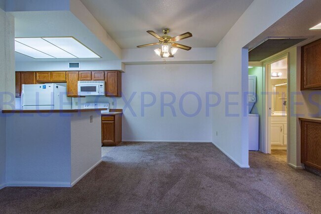 Building Photo - 7944 E Colette Cir Unit 133