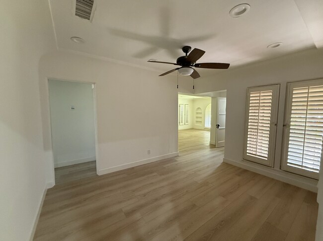Dining Room - 2934 Farmdale Ave
