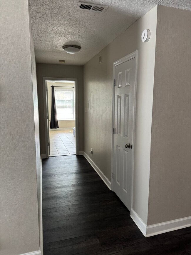 Building Photo - Charming 3BR House in Fayetteville