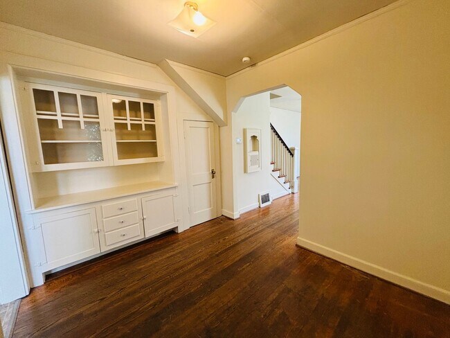 Foto del edificio - 2 Bedroom 1 Bath Duplex