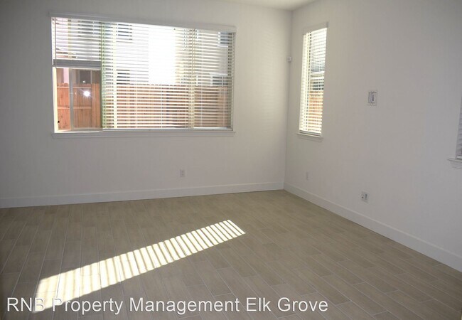 Foto del edificio - 3 br, 2.5 bath House - 10521 Waltz Way