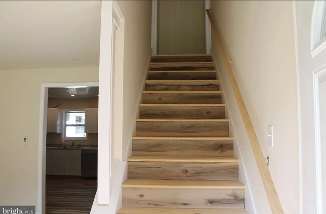 Foto del edificio - 520 Clyde Ave