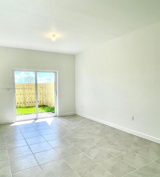 Foto del edificio - 2751 SE 26th Rd